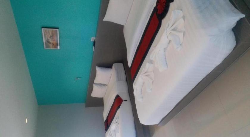 Hotel P.f Mansion 2*